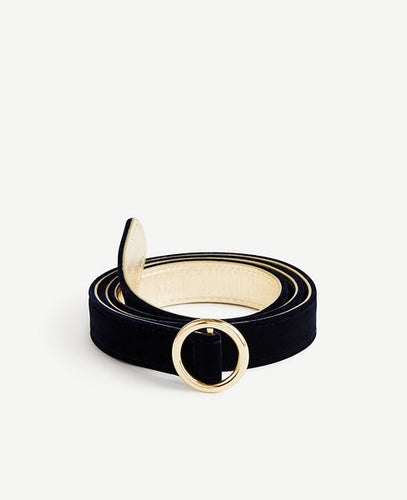 Our plush velvet belt adds lush richness to any look - no matter how you cinch it. 3/4 width.